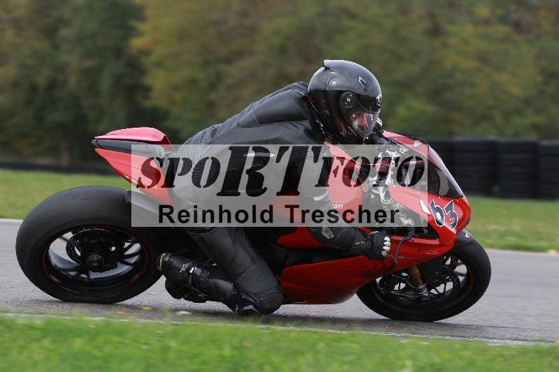 /Archiv-2022/68 13.10.2022 Speer Racing ADR/Freies Fahren rot und gelb/63